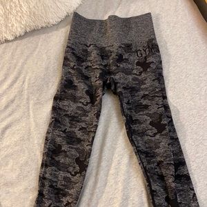 gymshark xs black camouflage leggings
